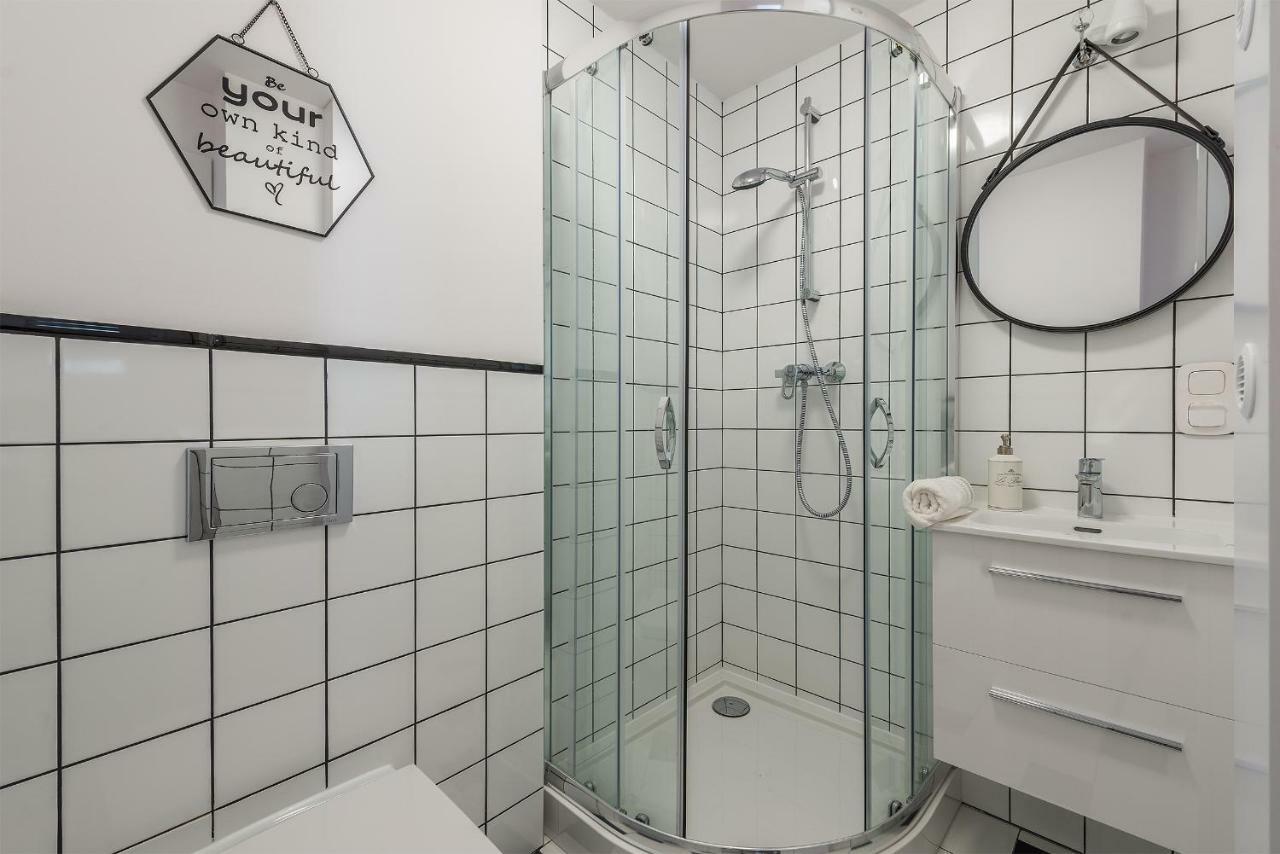 Unitapartament Centrum In By Metro Rondo Onz Super Wygodne Zapraszamy Apartment